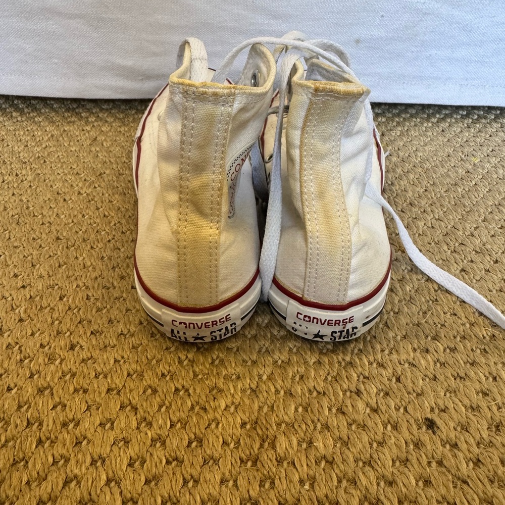 Chuck Taylor All Star Canvas UNISEX HIGH TOP SHOES. W7. See below - Picture 9 of 9